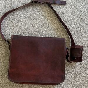 Classic Brown Leather Messenger Bag size 15x12